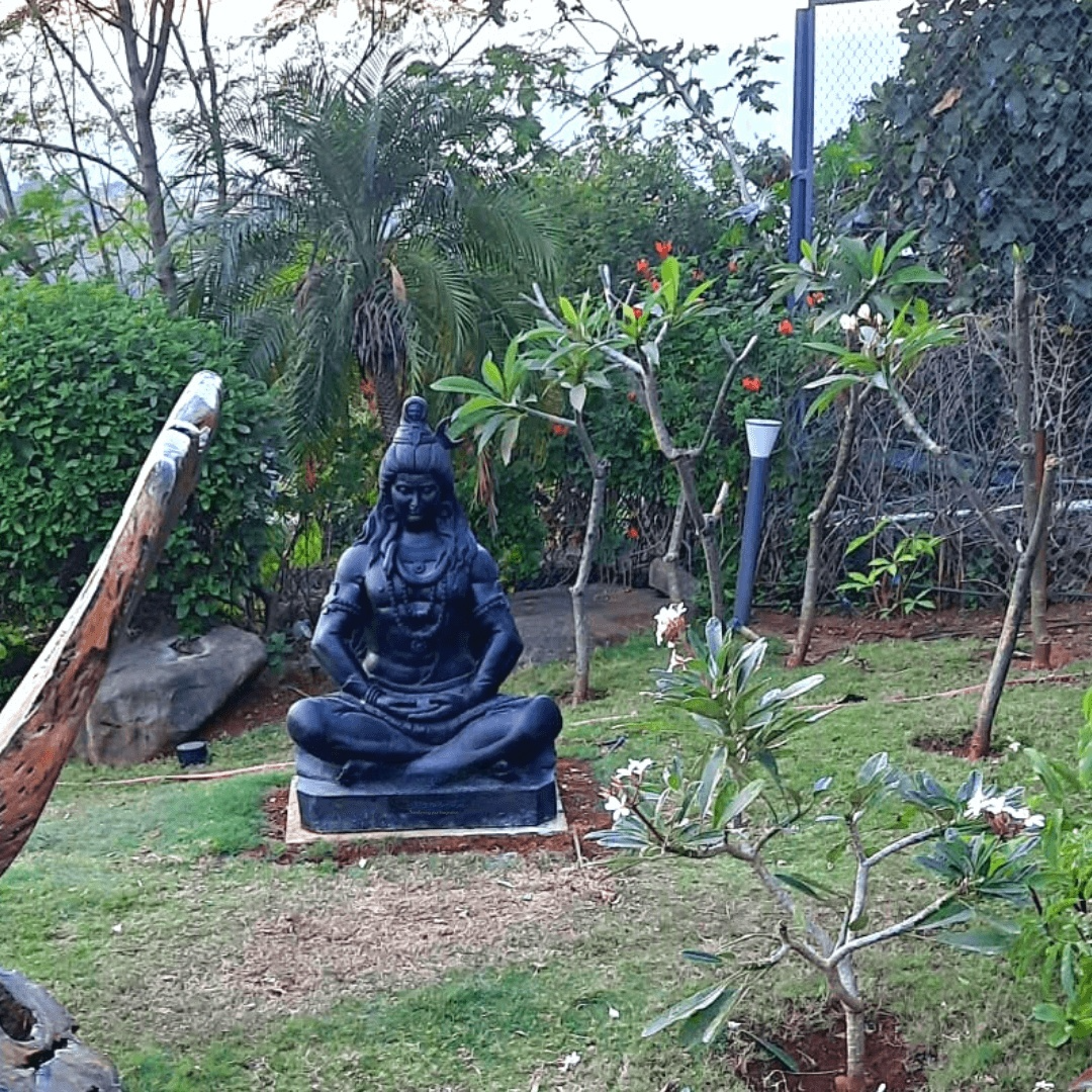 Black Shiva Statue 4ft - Image 6